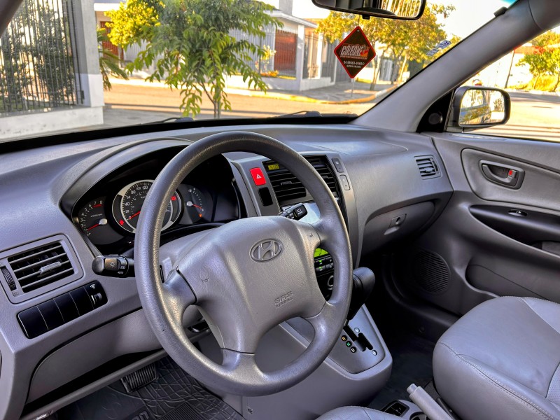 TUCSON 2.0 MPFI GLS 16V 143CV 2WD GASOLINA 4P AUTOMÁTICO - 2013 - BENTO GONçALVES