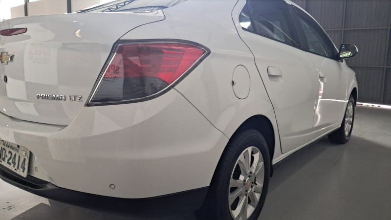 PRISMA 1.4 MPFI LTZ 8V FLEX 4P MANUAL - 2015 - SãO SEBASTIãO DO CAí