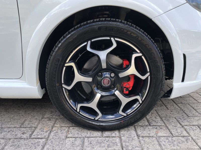 PUNTO 1.4 MPI 16V T-JET GASOLINA 4P MANUAL - 2013 - CAXIAS DO SUL