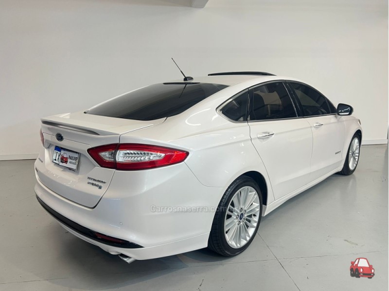 FUSION 2.0 TITANIUM 16V HÍBRIDO 4P AUTOMÁTICO - 2016 - CAXIAS DO SUL