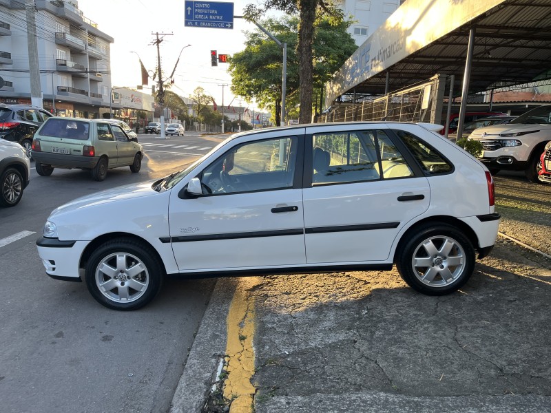 GOL 1.6 MI RALLYE 8V FLEX 4P MANUAL G.III - 2005 - GARIBALDI