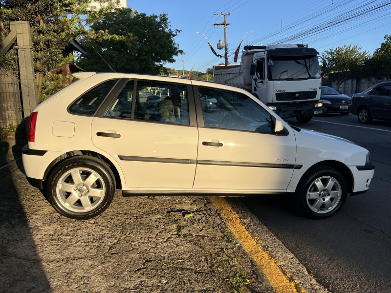 GOL 1.6 MI RALLYE 8V FLEX 4P MANUAL G.III - 2005 - GARIBALDI