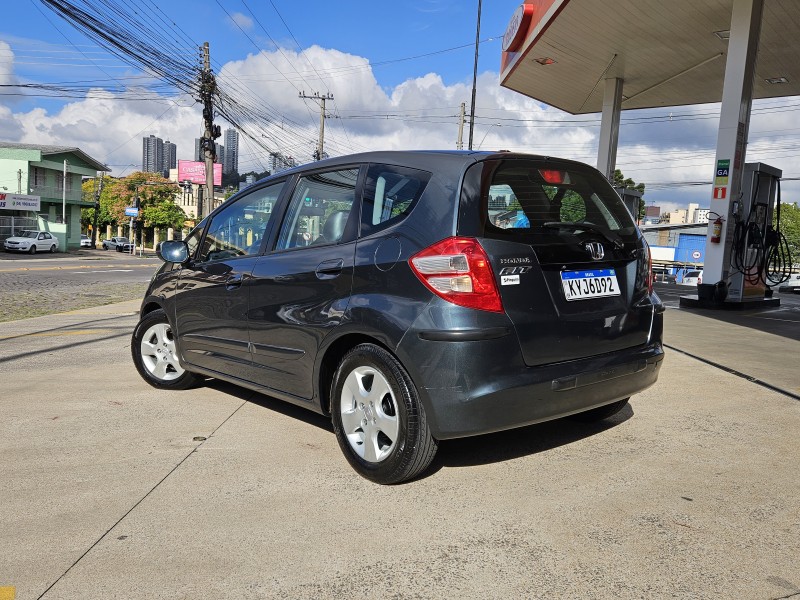FIT 1.4 LX 16V FLEX 4P MANUAL - 2011 - CAXIAS DO SUL