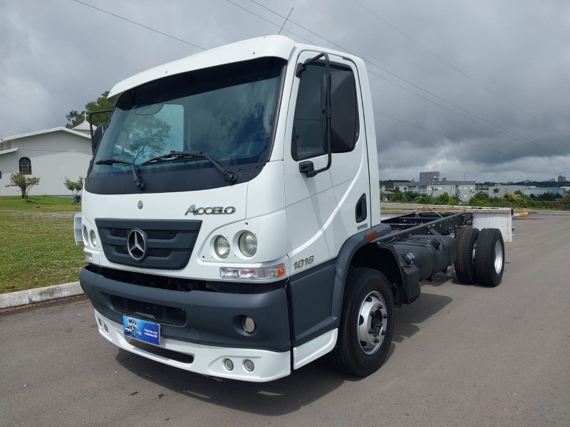 accelo 1016  2017 farroupilha