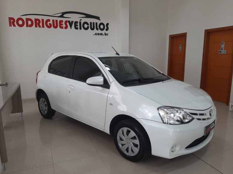 etios 1.5 xs 16v flex 4p automatico 2017 caxias do sul