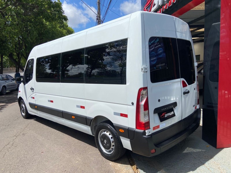 MASTER 2.3 DCI MINIBUS EXECUTIVE L3H2 16 LUGARES 16V DIESEL 4P MANUAL - 2017 - ESTâNCIA VELHA
