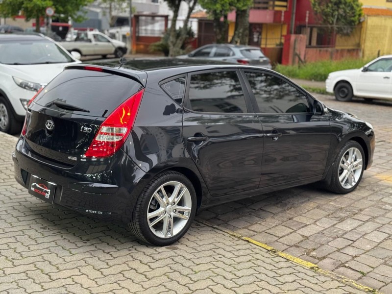 I30 2.0 MPI 16V GASOLINA 4P MANUAL - 2010 - CAXIAS DO SUL