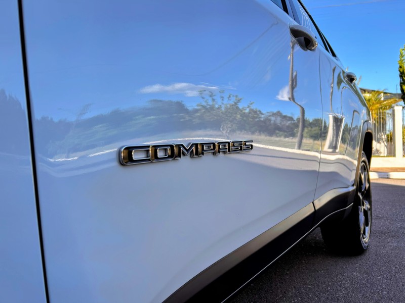 COMPASS 2.0 16V DIESEL LONGITUDE 4X4 AUTOMÁTICO - 2020 - BENTO GONçALVES