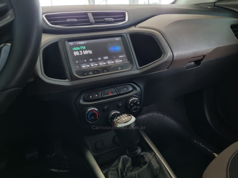 PRISMA 1.4 MPFI LT 8V FLEX 4P MANUAL - 2015 - VACARIA