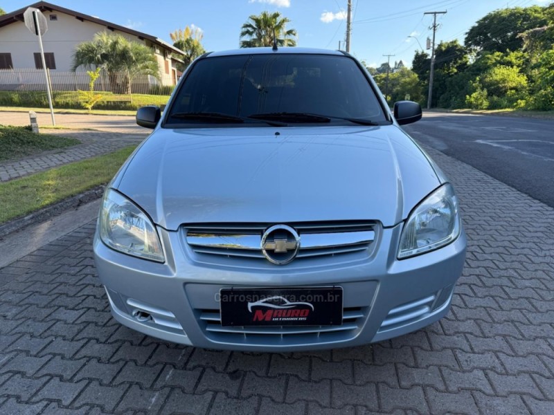 PRISMA 1.4 MPFI LT 8V FLEX 4P MANUAL - 2011 - IVOTI