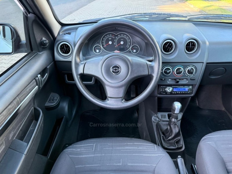 PRISMA 1.4 MPFI LT 8V FLEX 4P MANUAL - 2011 - IVOTI