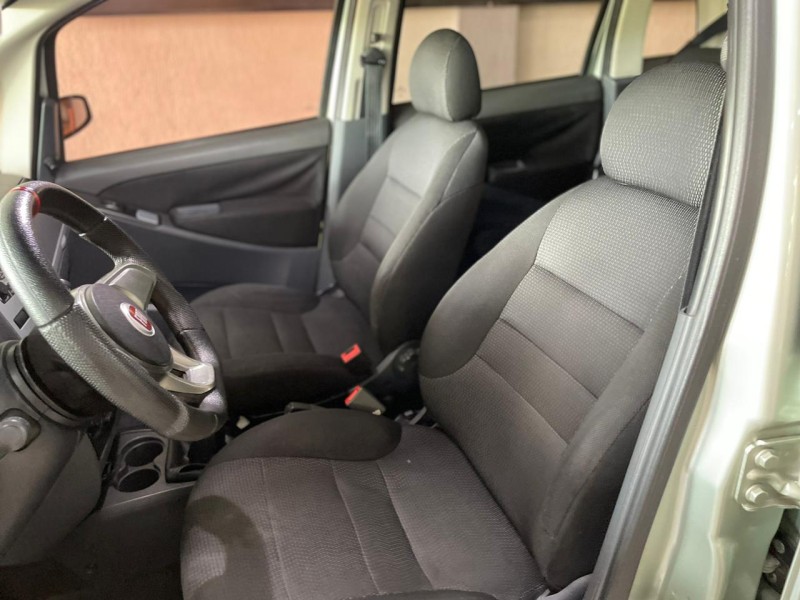 IDEA 1.4 MPI ELX 8V FLEX 4P MANUAL - 2007 - BOM PRINCíPIO