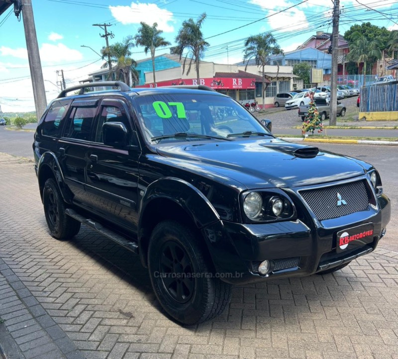 PAJERO 3.5 HPE 4X4 V6 24V FLEX 4P AUTOMÁTICO - 2007 - PAROBé
