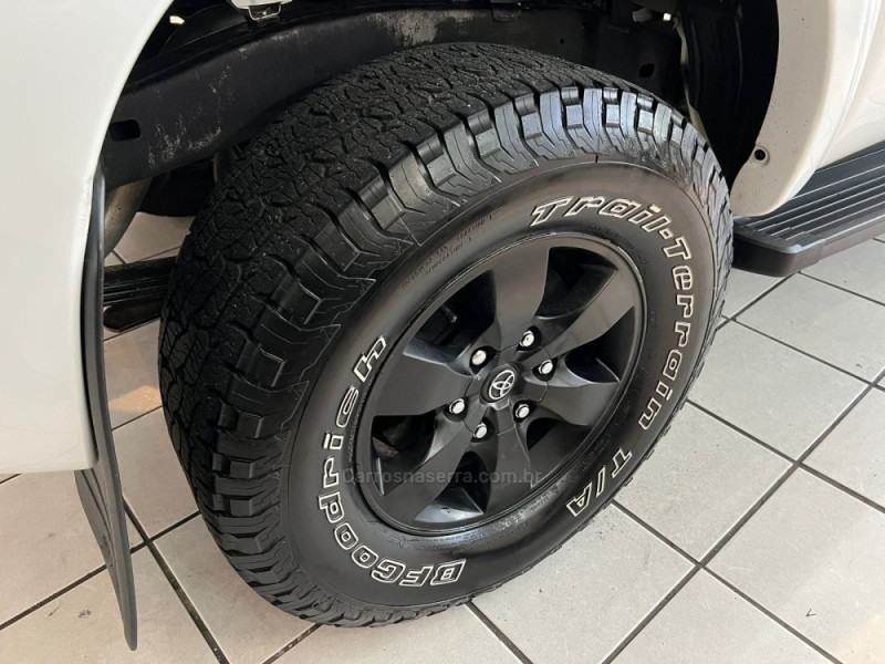 HILUX 3.0 SR 4X4 CD 16V TURBO INTERCOOLER DIESEL 4P MANUAL - 2013 - CAXIAS DO SUL