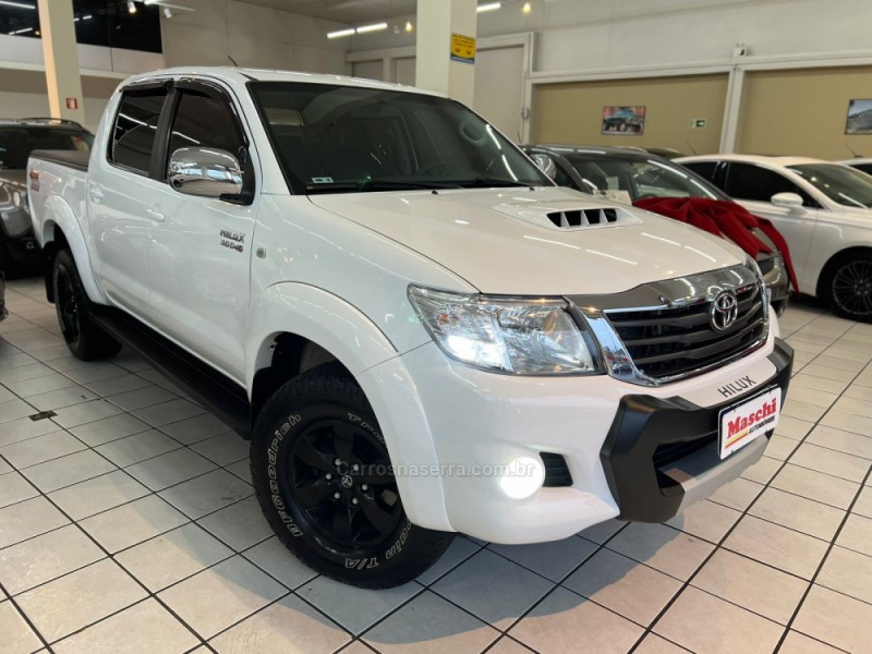 HILUX 3.0 SR 4X4 CD 16V TURBO INTERCOOLER DIESEL 4P MANUAL - 2013 - CAXIAS DO SUL