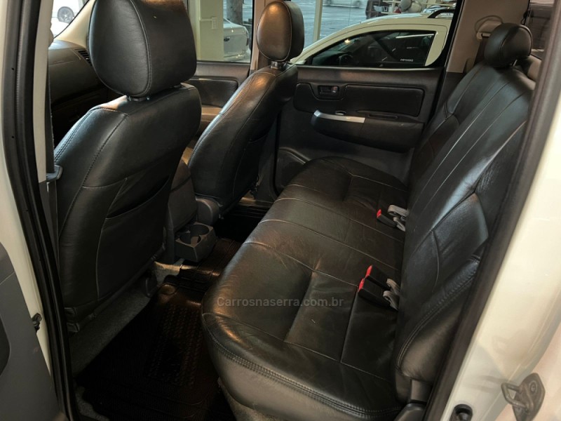 HILUX 3.0 SR 4X4 CD 16V TURBO INTERCOOLER DIESEL 4P MANUAL - 2013 - CAXIAS DO SUL