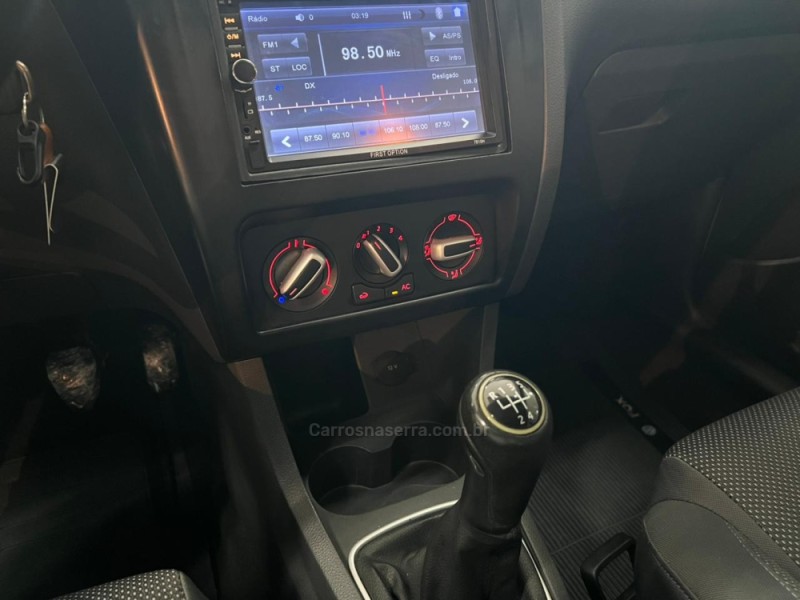 FOX 1.0 MI TREND 8V FLEX 4P MANUAL - 2011 - CAXIAS DO SUL