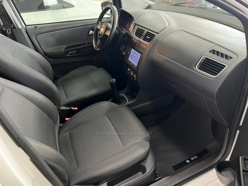 FOX 1.0 MI TREND 8V FLEX 4P MANUAL - 2011 - CAXIAS DO SUL