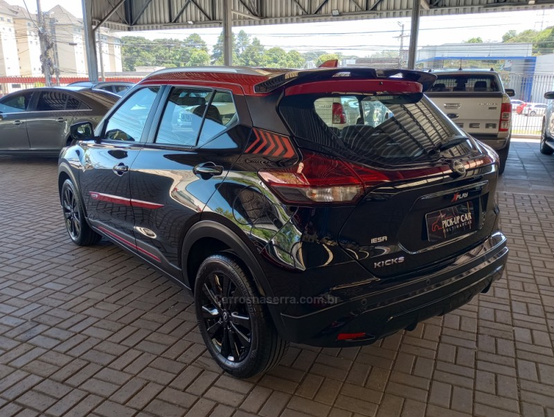 KICKS 1.6 XPLAY 16V FLEX 4P AUTOMÁTICO - 2024 - CAXIAS DO SUL