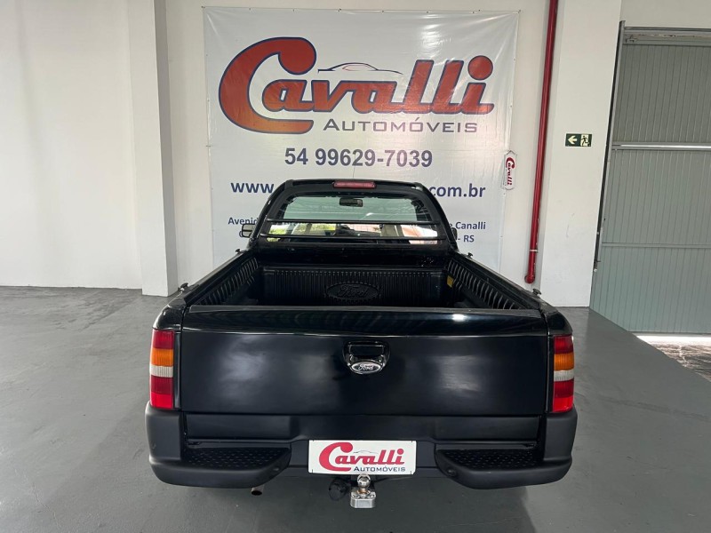 COURIER 1.6 MPI L 8V GASOLINA 2P MANUAL - 2006 - CAXIAS DO SUL