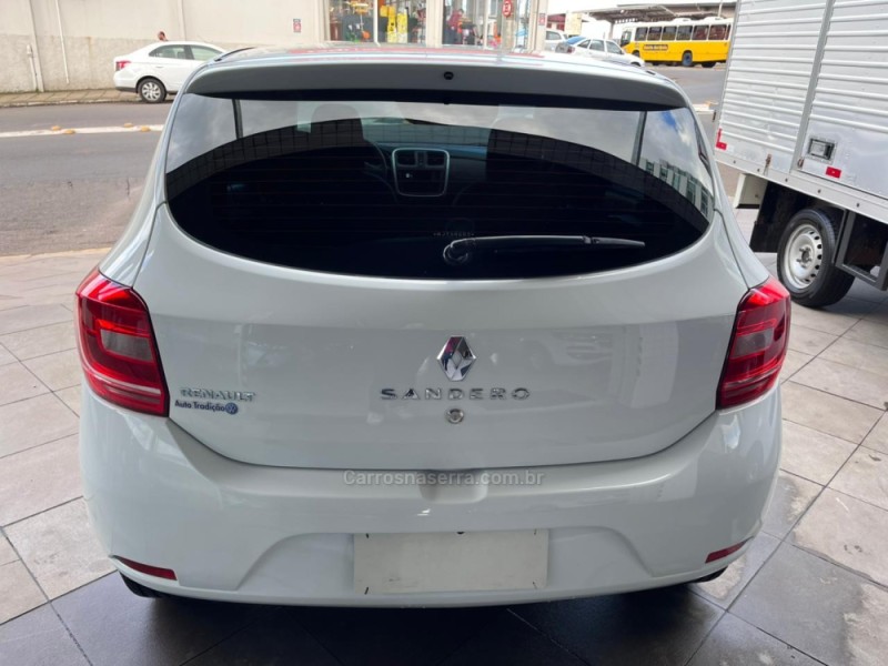 SANDERO 1.0 AUTHENTIQUE 12V FLEX 4P MANUAL - 2017 - BENTO GONçALVES