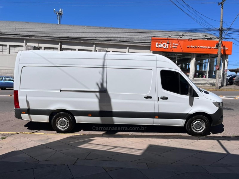 SPRINTER 2.2 416 FURGÃO EXTRA LONGO TETO ALTO TURBO DIESEL 2P MANUAL - 2020 - BENTO GONçALVES