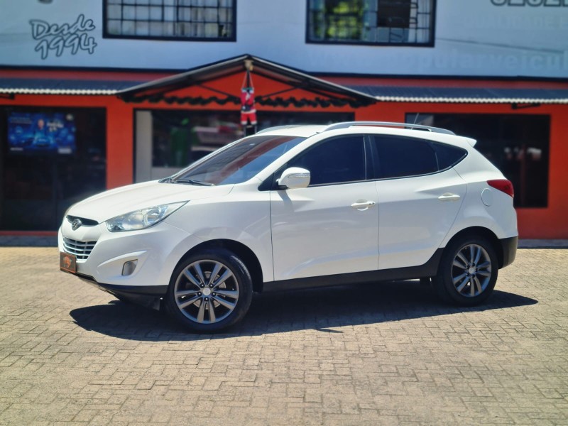 IX35  - 2016 - CANELA