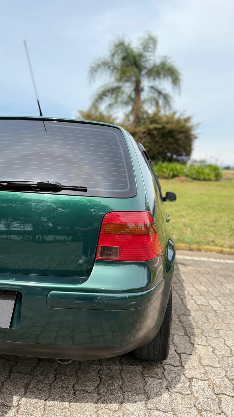 GOLF 1.6 MI GENERATION 8V GASOLINA 4P MANUAL - 2000 - CAXIAS DO SUL