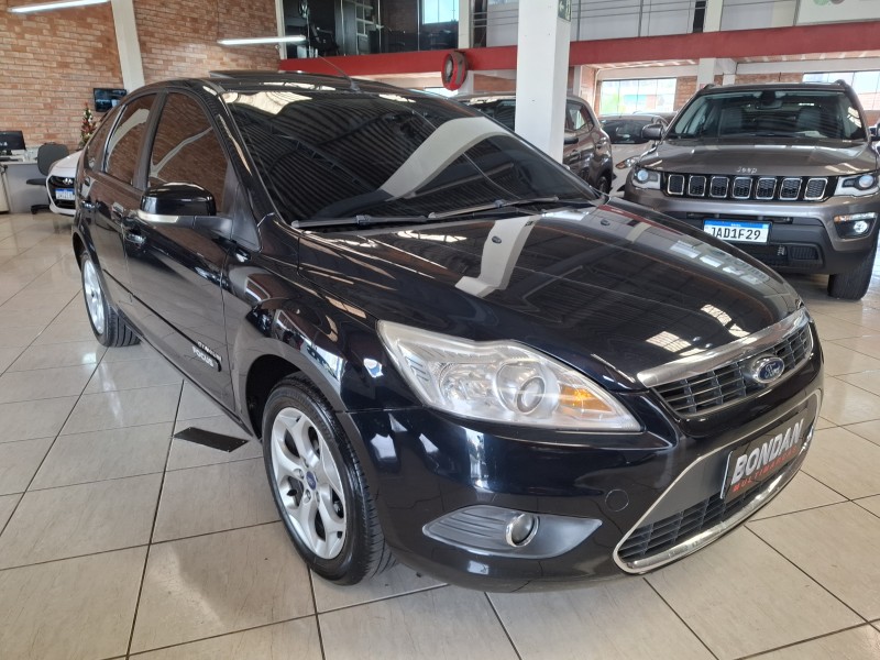 focus 2.0 titanium 16v flex 4p automatico 2013 farroupilha