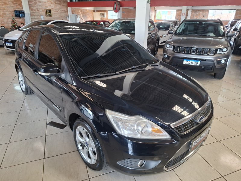 FOCUS 2.0 TITANIUM 16V FLEX 4P AUTOMÁTICO - 2013 - FARROUPILHA