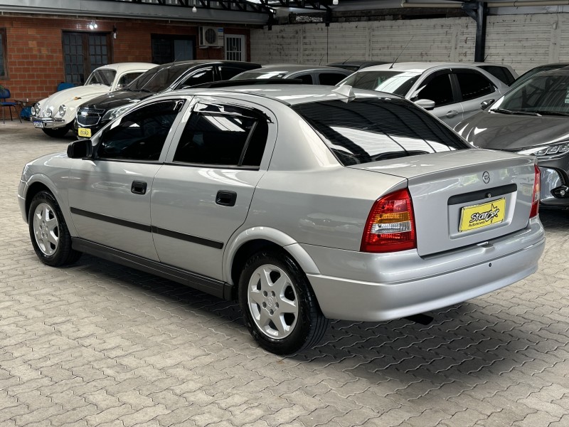 ASTRA 2.0 SFI GLS SEDAN 16V GASOLINA 4P MANUAL - 1999 - CAXIAS DO SUL