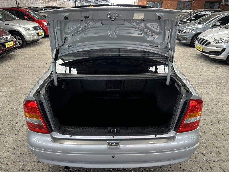 ASTRA 2.0 SFI GLS SEDAN 16V GASOLINA 4P MANUAL - 1999 - CAXIAS DO SUL