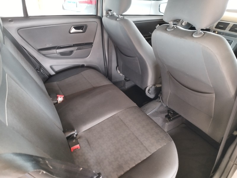 FOX 1.6 COMFORTLINE 8V FLEX 4P MANUAL - 2015 - VERANóPOLIS