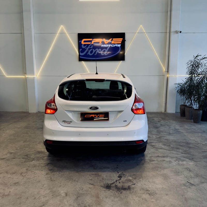 FOCUS 1.6 S 16V FLEX 4P MANUAL - 2015 - CAXIAS DO SUL