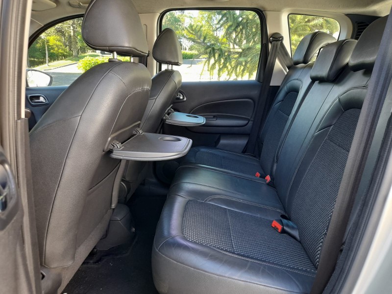 C3 PICASSO 1.6 GL 16V FLEX 4P MANUAL  - 2012 - FARROUPILHA