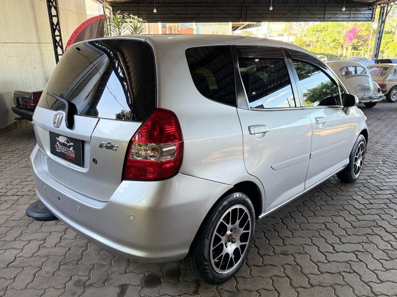 FIT 1.4 LXL 16V FLEX 4P AUTOMÁTICO - 2004 - CAXIAS DO SUL