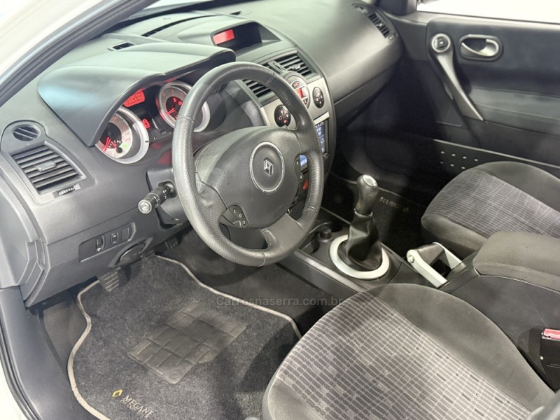 MÉGANE 1.6 DYNAMIQUE GRAND TOUR 16V FLEX 4P MANUAL - 2012 - NOVO HAMBURGO