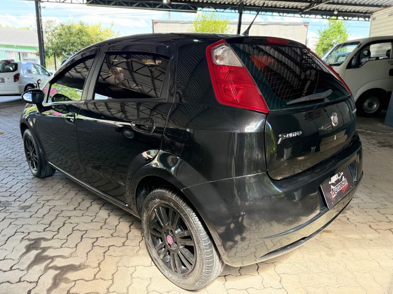 PUNTO 1.4 ATTRACTIVE ITALIA 8V FLEX 4P MANUAL - 2012 - CAXIAS DO SUL