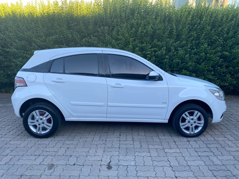 AGILE 1.4 MPFI LTZ 8V FLEX 4P MANUAL - 2010 - CAXIAS DO SUL