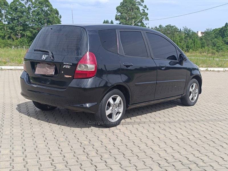 FIT 1.4 LX 16V FLEX 4P MANUAL - 2007 - IVOTI