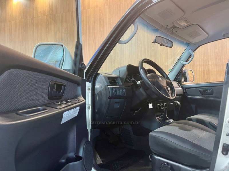 PAJERO TR4 2.0 4X4 16V 140CV FLEX 4P AUTOMÁTICO - 2014 - BENTO GONçALVES