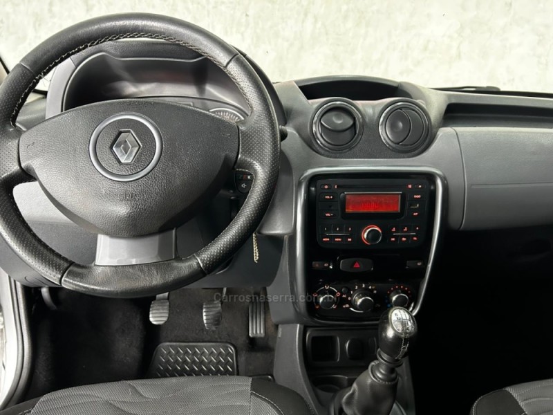 DUSTER 2.0 DYNAMIQUE 4X2 16V FLEX 4P MANUAL - 2013 - CAXIAS DO SUL