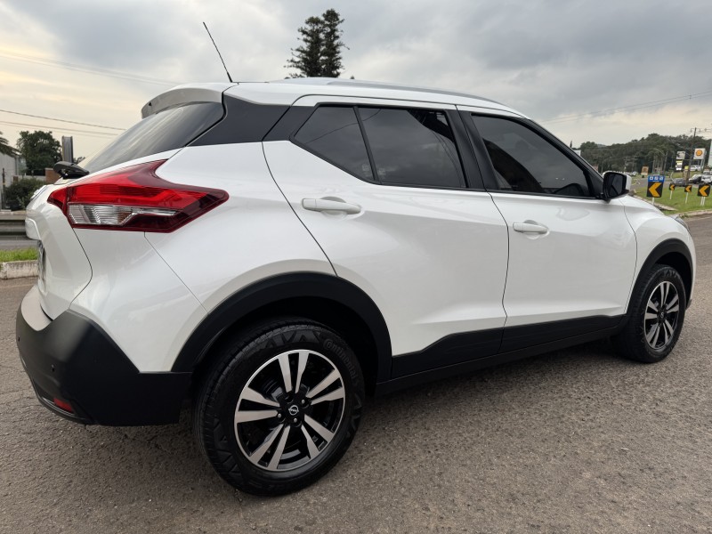 KICKS 1.6 S DIRECT 16V FLEX 4P AUTOMÁTICO - 2019 - DOIS IRMãOS