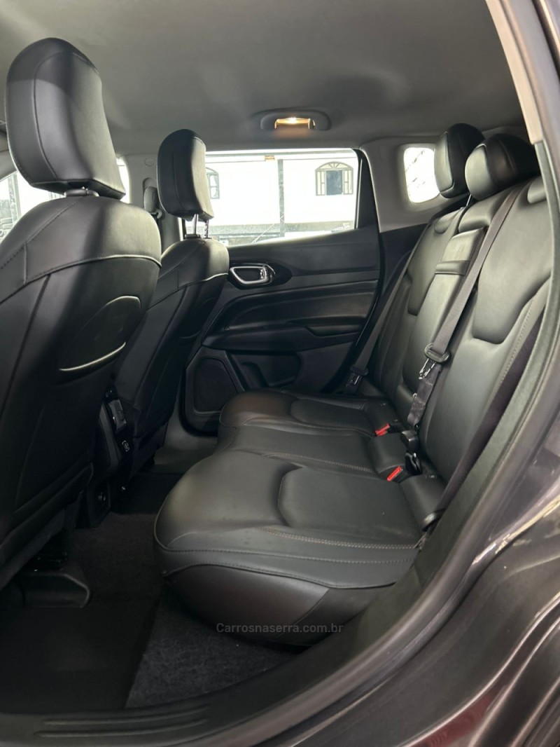 COMPASS 1.3 LIMITED T270 16V TURBO FLEX 4P AUTOMÁTICO - 2023 - PASSO FUNDO