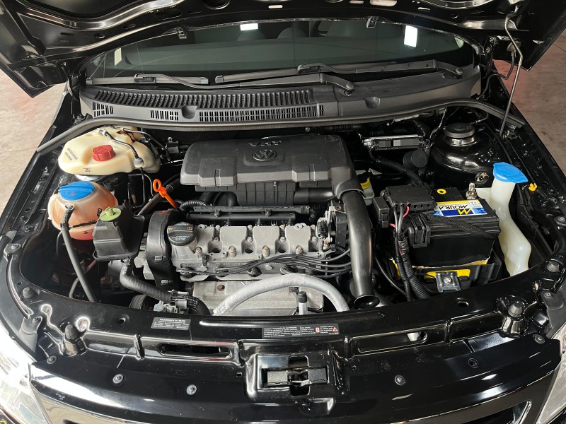 VOYAGE 1.0 MI 8V FLEX 4P MANUAL - 2011 - SãO LEOPOLDO