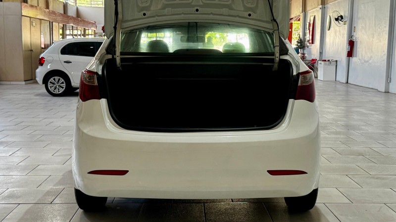 HB20S 1.6 COMFORT PLUS 16V FLEX 4P MANUAL - 2015 - ESTâNCIA VELHA