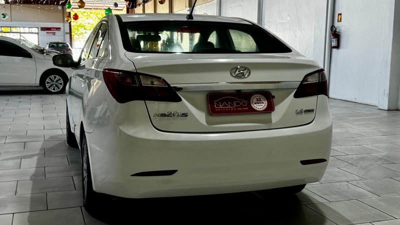 HB20S 1.6 COMFORT PLUS 16V FLEX 4P MANUAL - 2015 - ESTâNCIA VELHA