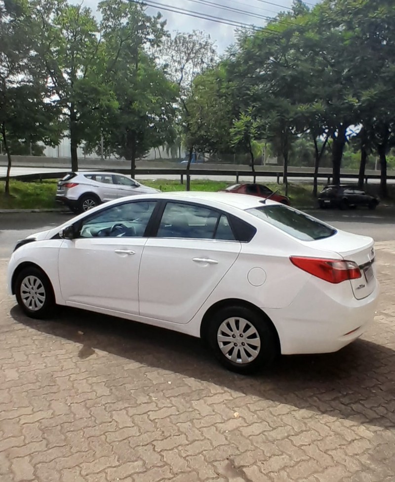 HB20S 1.6 COMFORT PLUS 16V FLEX 4P MANUAL - 2015 - ESTâNCIA VELHA