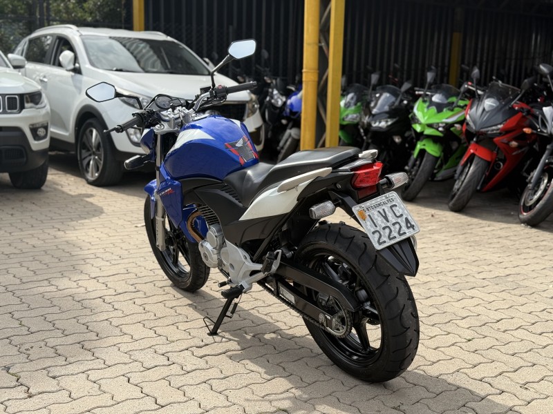 CB 300R  - 2014 - BENTO GONçALVES