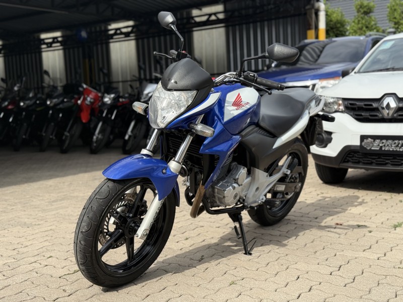 CB 300R  - 2014 - BENTO GONçALVES